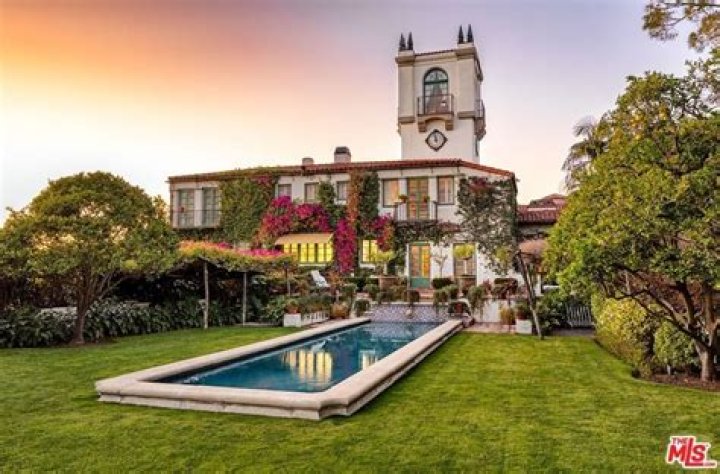 5 Secrets About Jack Nicholson's Mulholland Drive Mansion
