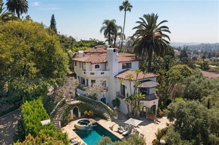 Discover The Starry Enclave: Celebrities Who Call Portland Home