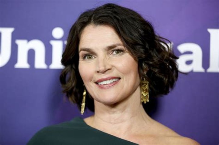 Feast Your Eyes On Julia Ormond's Alluring Legs