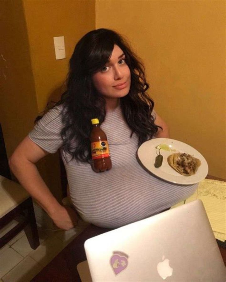 Lucy Capri: Uncovering Her Height, Weight, Net Worth, And Age