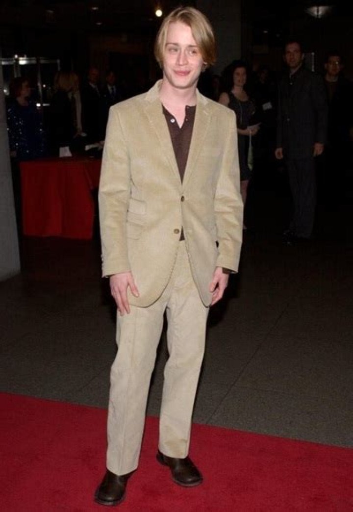 Macaulay Culkin: Height, Weight, Measurements, Age, Facts, Family, And Bio