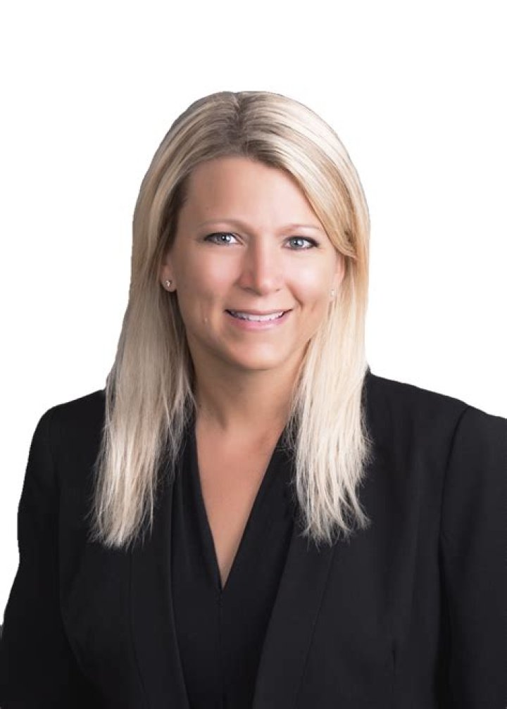 Meet Lisa Locke, Renowned Topeka Real Estate Expert