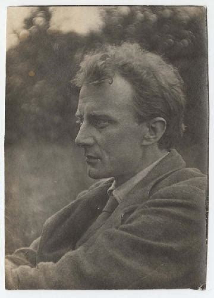 Meet The Renowned Sterling Edward Thomas: A Literary Icon
