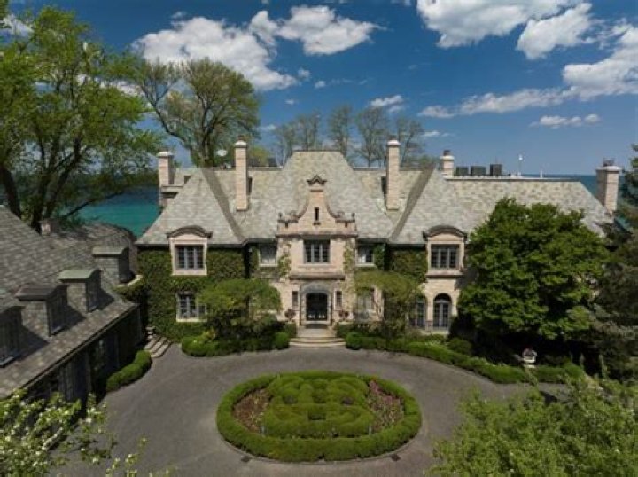 Scott Elias: Leading Real Estate Professional In Winnetka