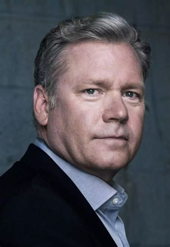 The Ultimate Guide To Chris Hansen: Net Worth, Age, Height, And More