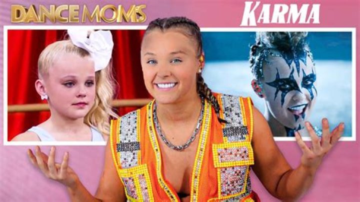 Watch JoJo Siwa Dance To Britney Spears' "Baby One More Time" On Dancing With The Stars